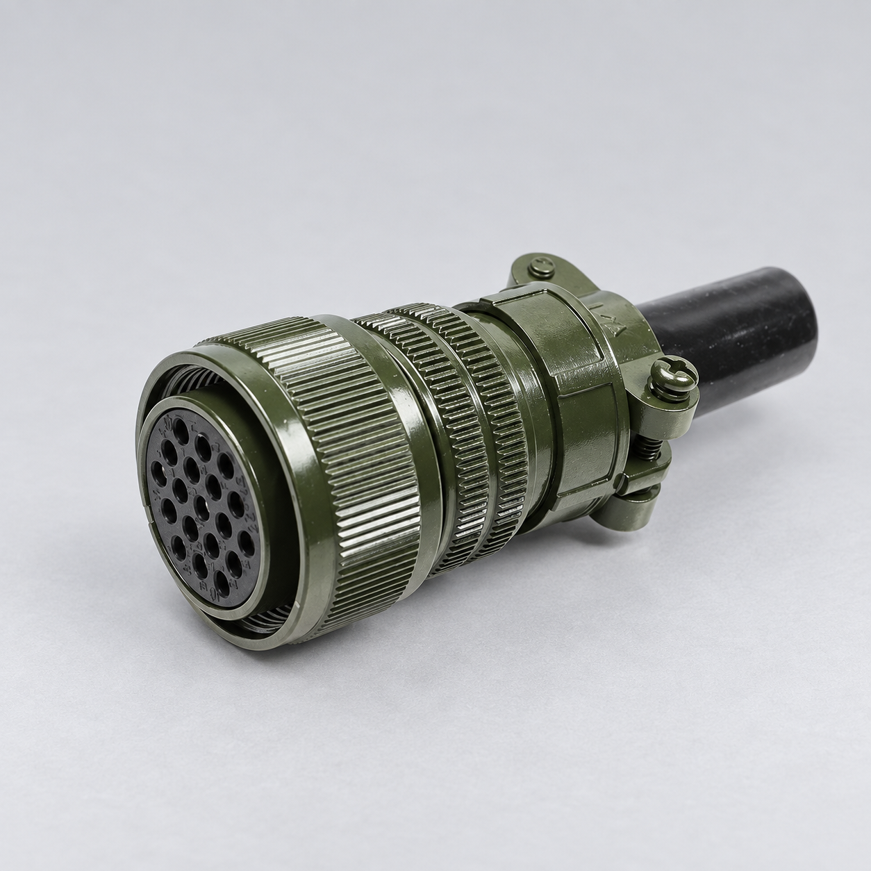 Representative MIL-DTL-5015 box-mount receptacle product view