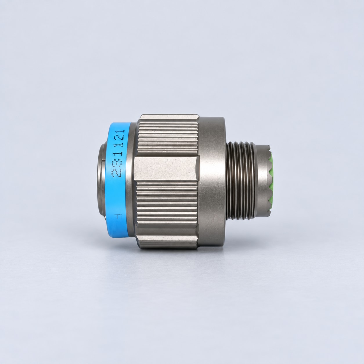 D38999/26WD19PN D38999 MIL-DTL-38999 Series III; Straight plug gray-background product view