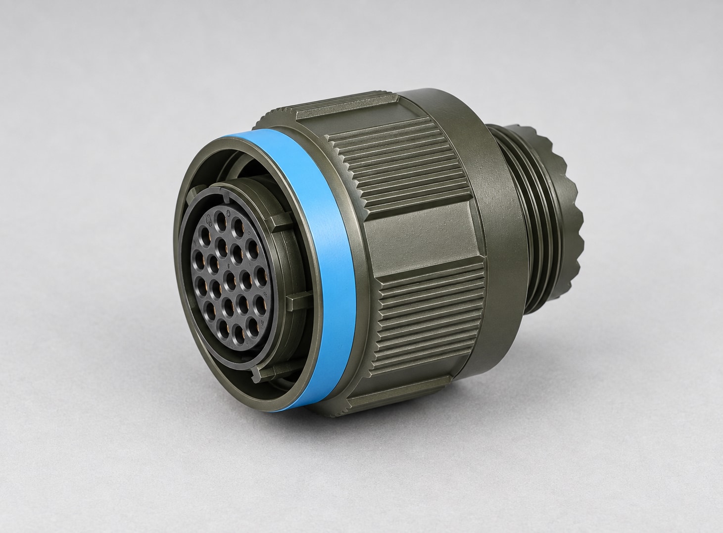 D38999/26WF32PN D38999 MIL-DTL-38999 Series III; Straight plug gray-background product view